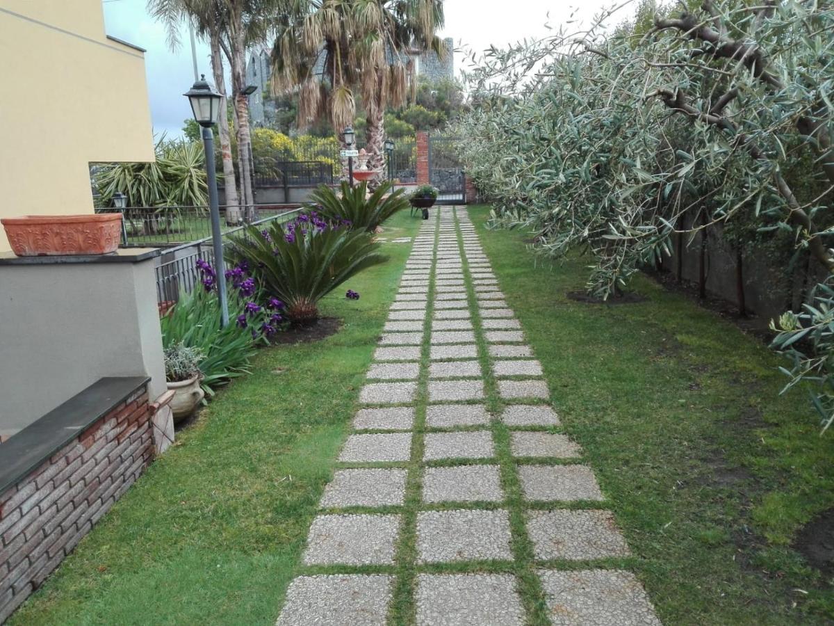 B&B Villa Salome' San Pietro Clarenza Exterior foto